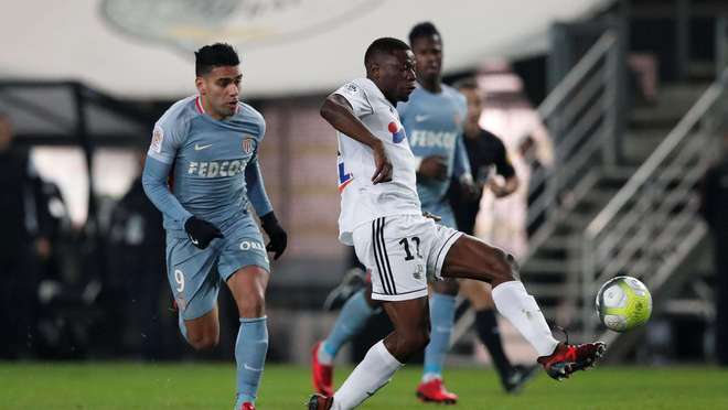 赛前被看衰！巨汉鲍勃萨普蛮力KO“完美先生”，成搏击界传奇