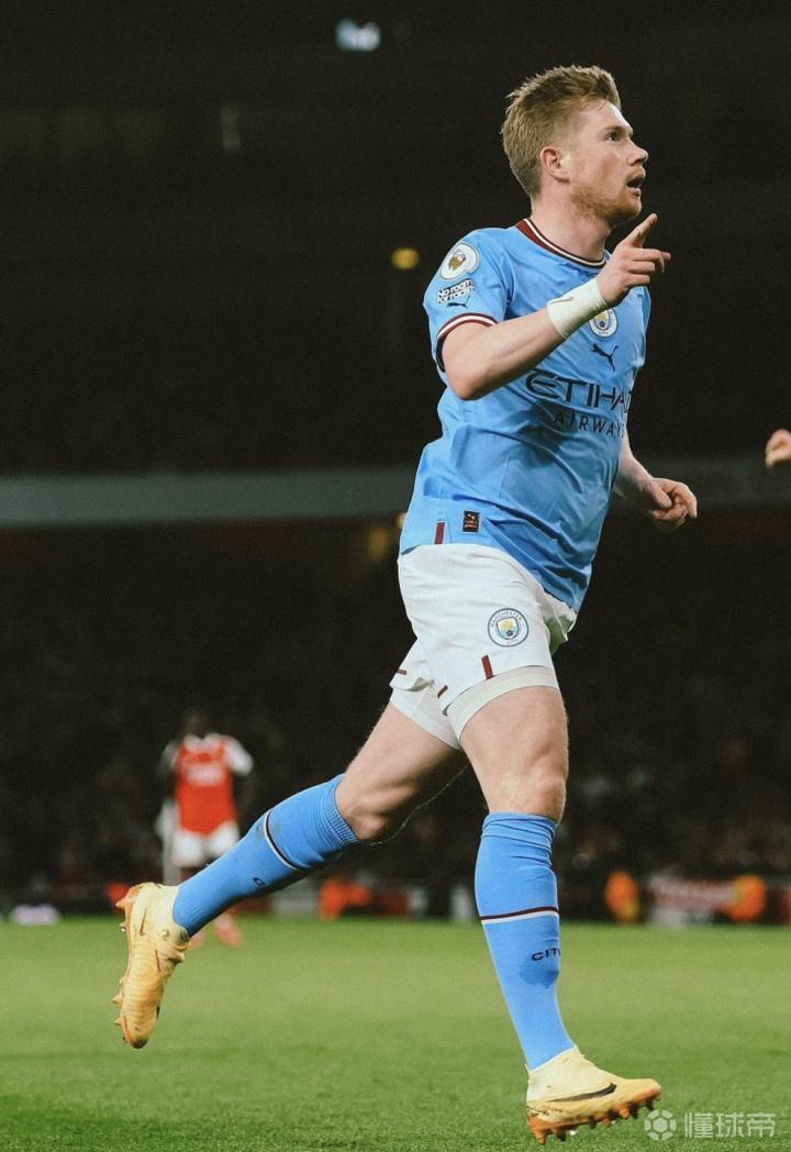 曼联1-1负于西汉姆联，B费错失绝杀，全场射门6次，未进，5轮仅1胜。