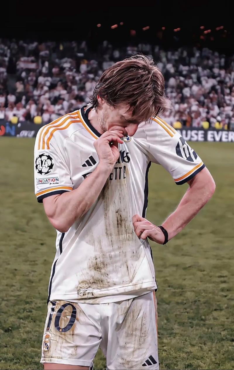 新一期身价排行榜：亚马尔领跑，穆西亚拉与奥利塞保持不变