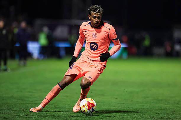 杜兰特连续得分，全队士气高涨